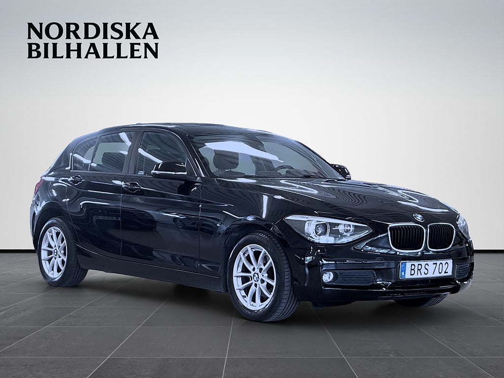 BMW 118d 5-dörrars Taklucka Bluetooth P-sensorer