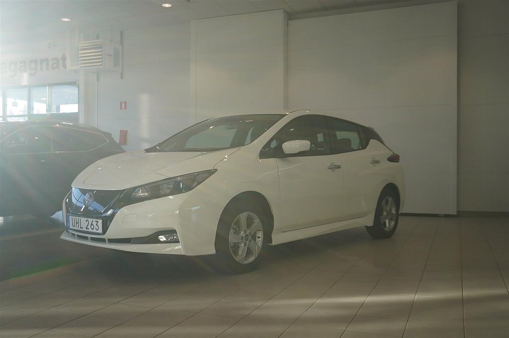 Nissan Leaf 5dr Acenta 59 kWh 218hk