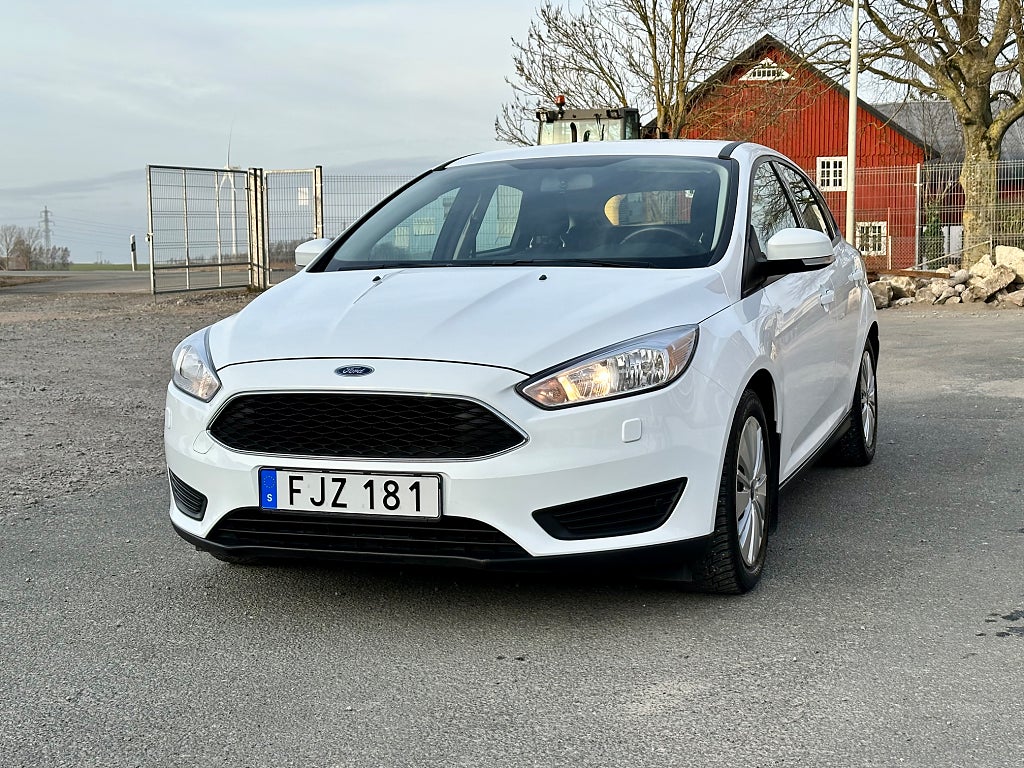 Ford Focus 1.0 EcoBoost Trend Euro 6, Dragkrok