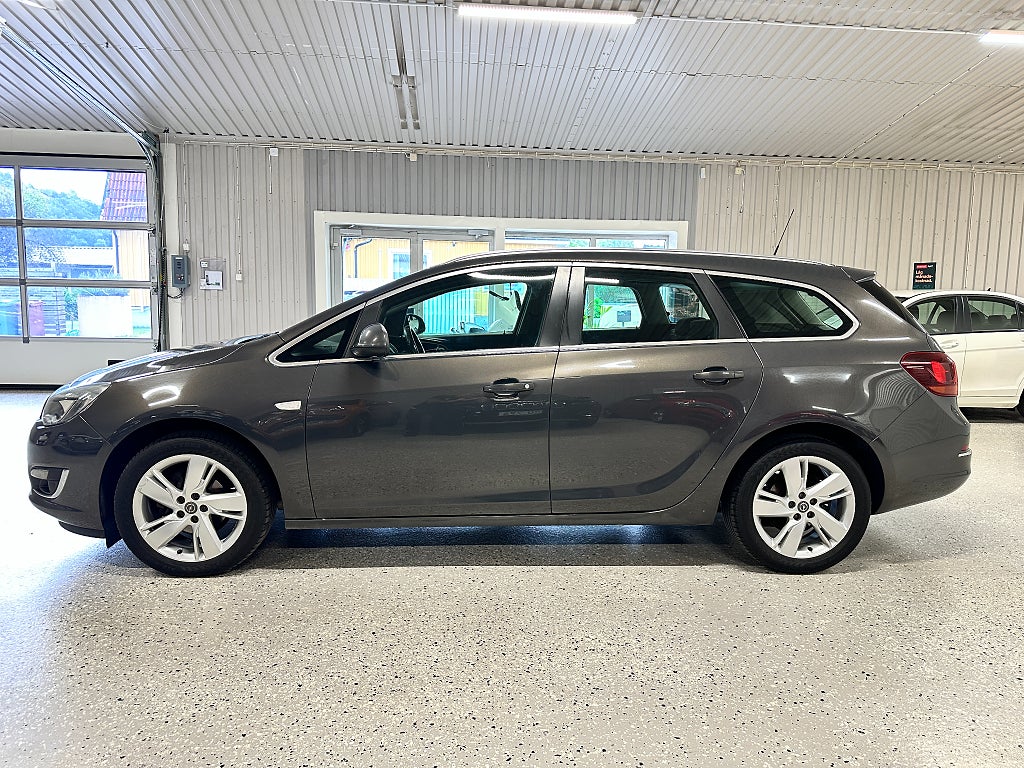 Opel Astra Sports Tourer 1.6 Sport Euro 5 Nyservad Kamrem Bytt