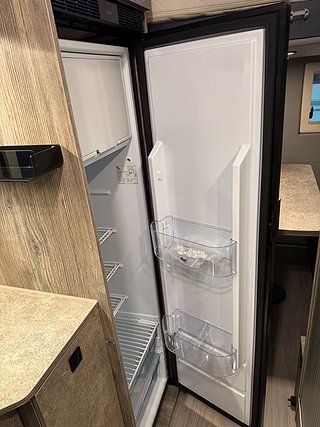 Husbil-halvintegrerad Robeta Helios For Two 180HK AUT 14 av 26