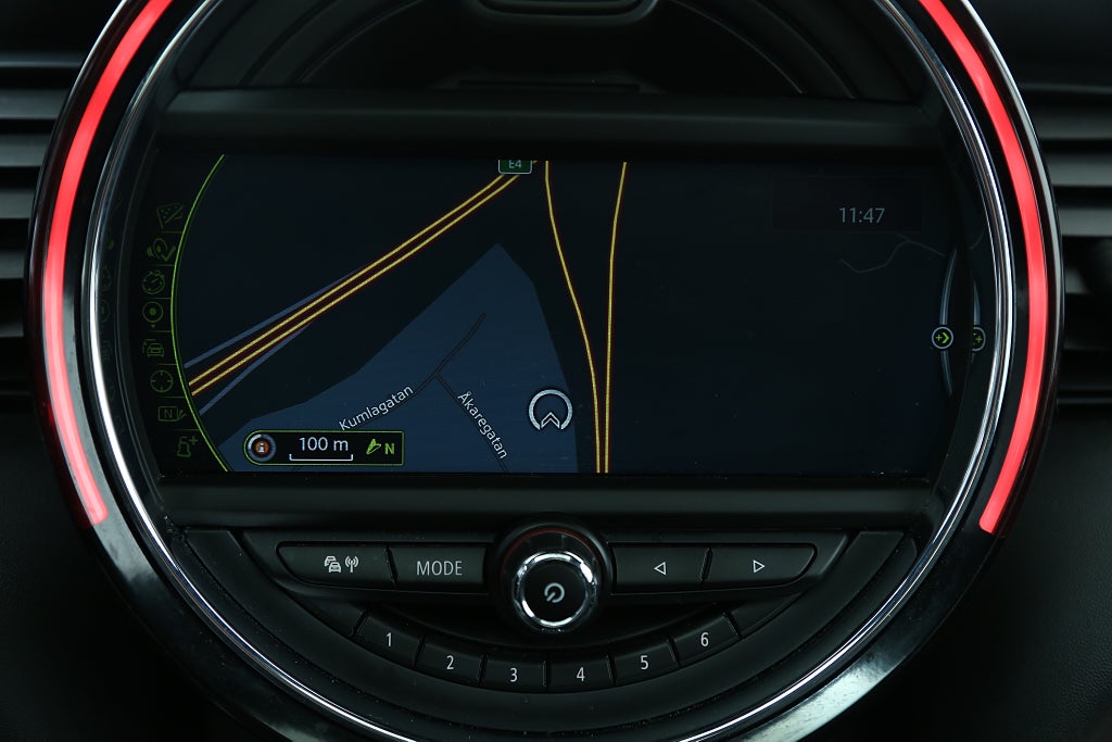 MINI Cooper S 192hk Automat 3-dörrars H/K Navi Läder Panorama 2015