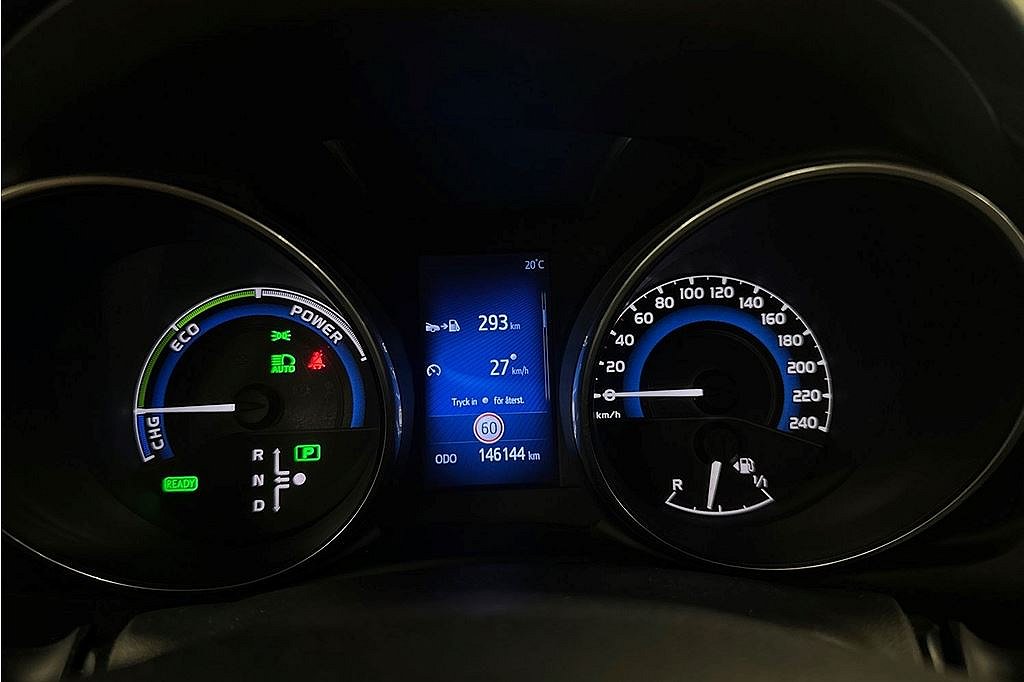 Toyota Auris 1.8 Touring Hybrid 136hk, 3 brukare, Intense, e-CVT