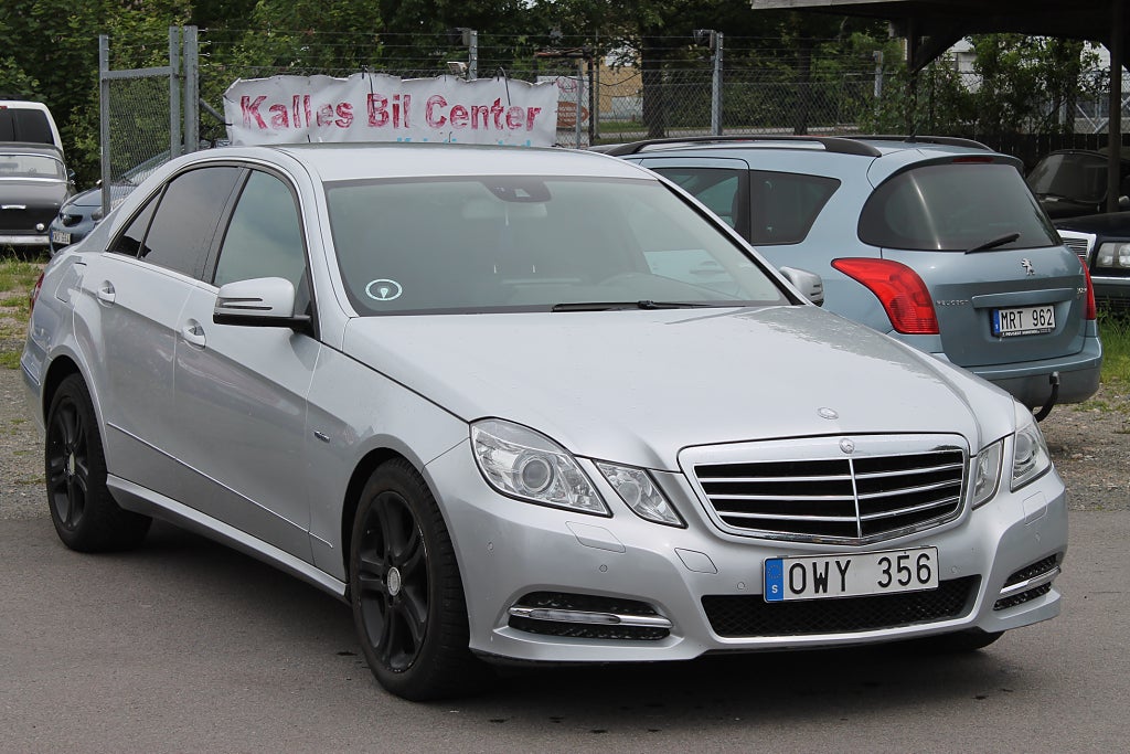 Mercedes-Benz E 220 CDI BlueEFFICIENCY 5G-Tronic Avantgarde Euro 5