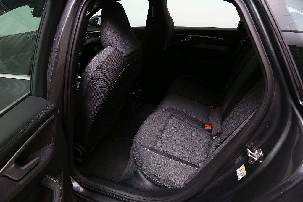 Audi A6 2,0 TDI Quattro S Tronic S Line Avant Leasbar Värmare Drag 2026