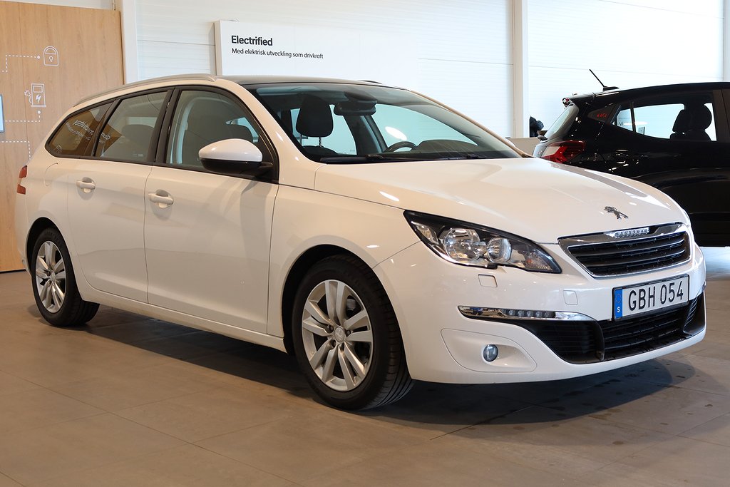 Peugeot 308 1,2 e-THP 110hk Active Kombi Panorama 2015