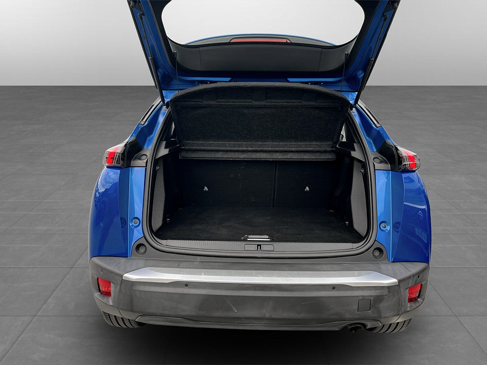 Bild på Peugeot 2008 Selection 1.2 PT 100hk B-KAMERA CARPLAY