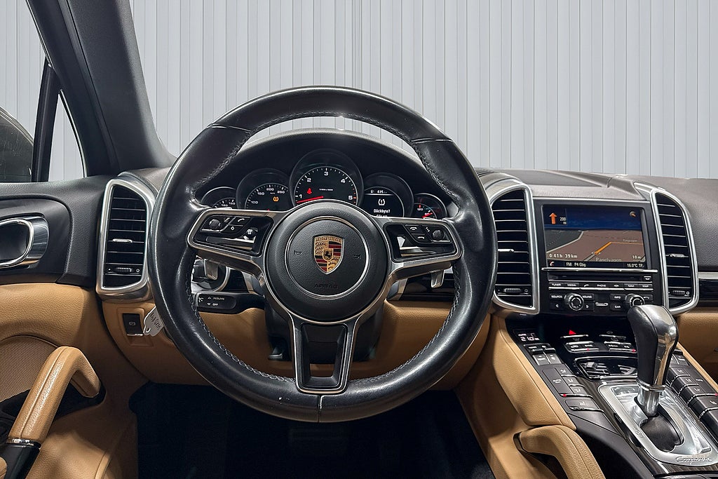 Porsche Cayenne 2016