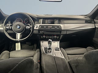 BMW 520d xDrive Touring M Sport Kamkedja/M-Värmare/S&V-Däck – bild 8