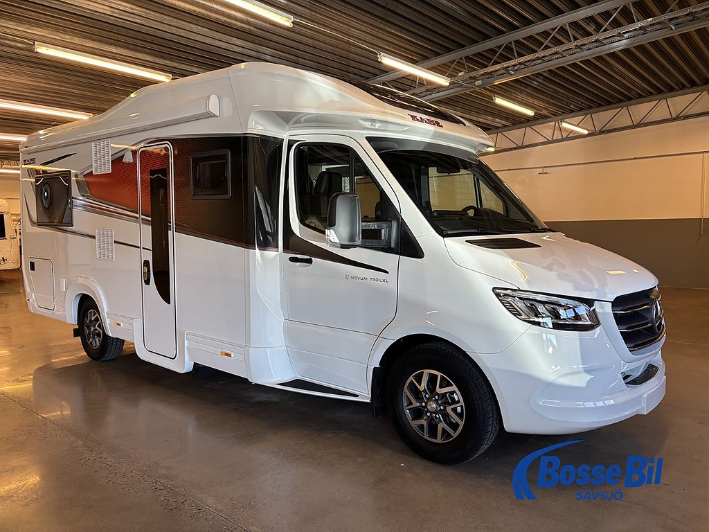 Kabe Novum 750 LXL Fabriksny * B-kort * Royal