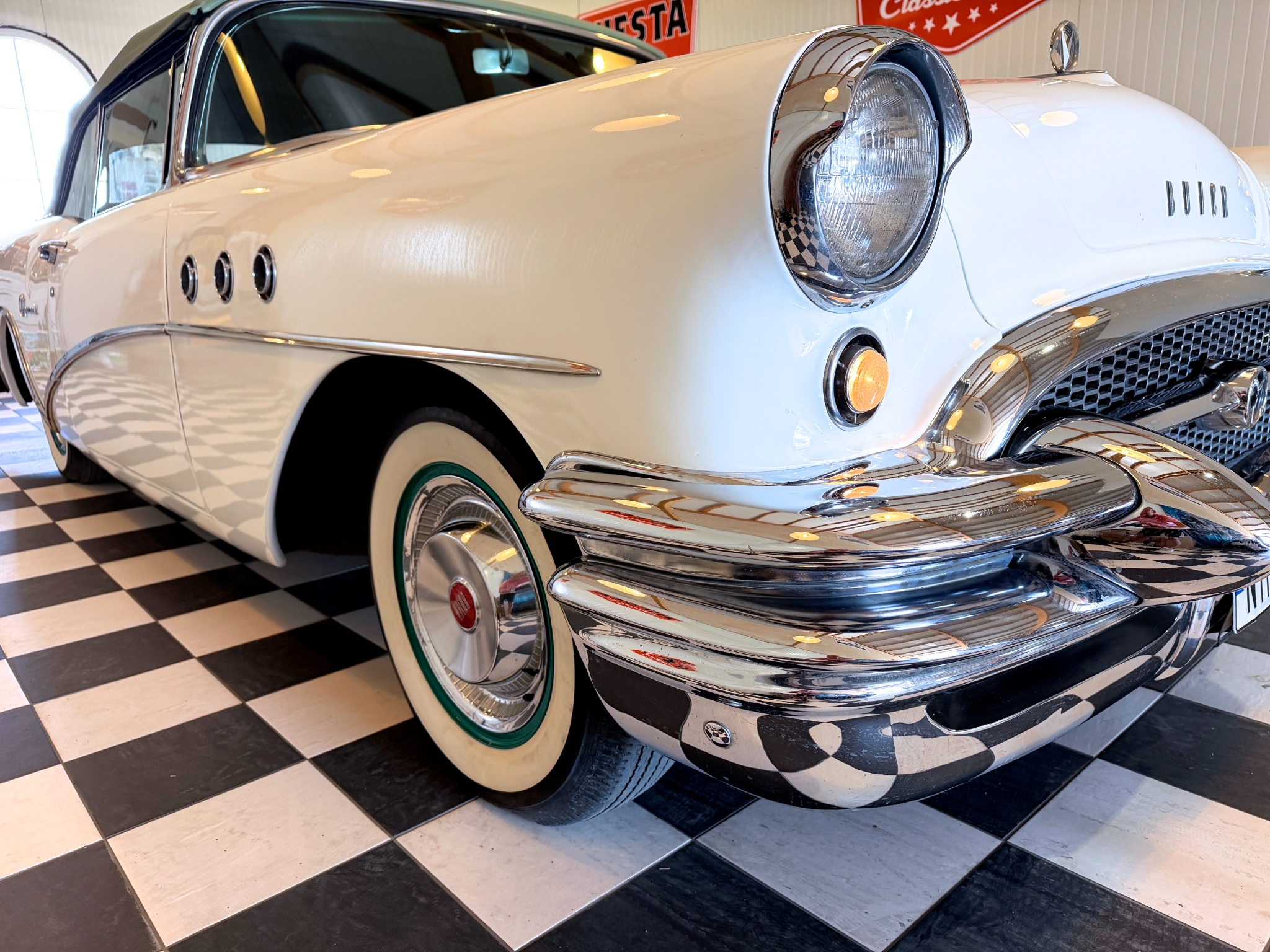 Buick Special Convertible 1955, kuva 7/10