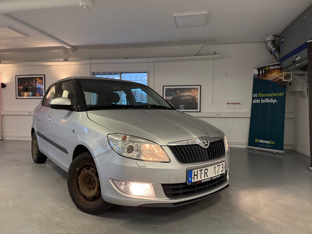 Skoda Fabia 1.2 TSI **REA  BLACK FRIDAY REA * Nybesiktigad ** låg skatt 