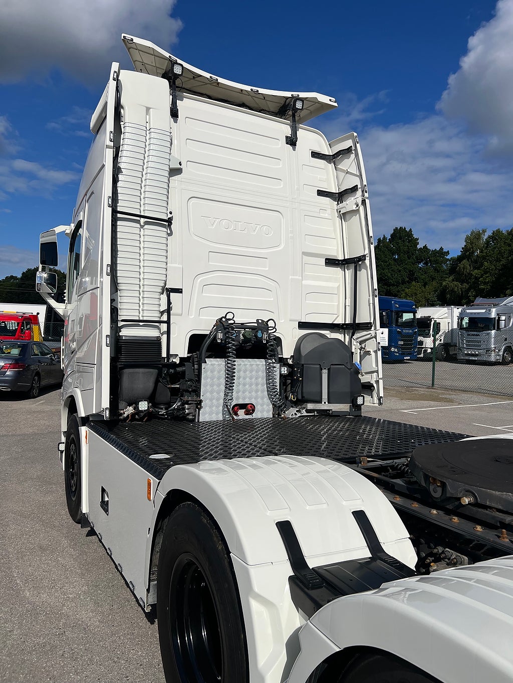 Volvo FH13 500 6x2 Dragbil med Hydraulik, Klädd hytt mm