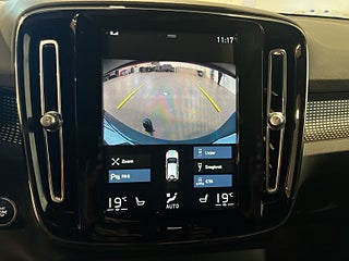 Volvo XC40 D4 AWD Geartronic R-Design Drag Navi Kamera Skinn S&V – bild 18