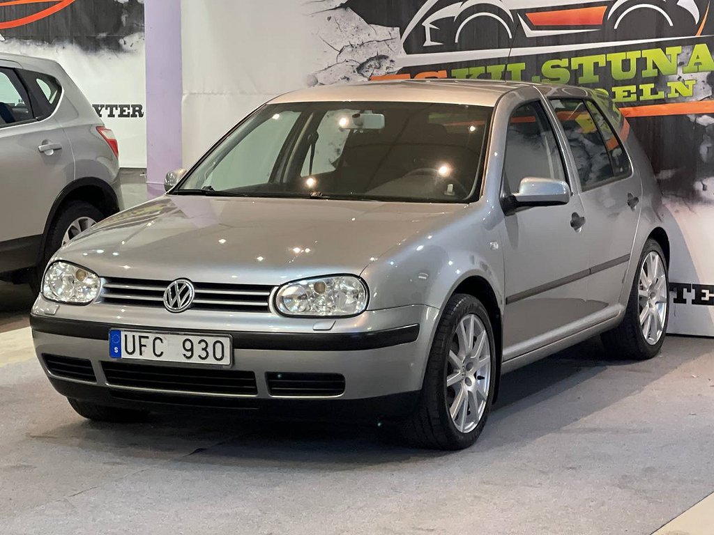 Volkswagen Golf 5-DÖRRAR 1.6 OCEN AUTOMAT NY BESIKTAD NY SERVAD