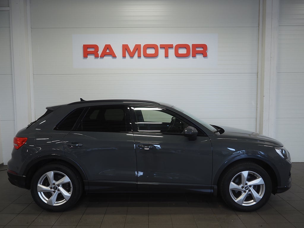 Audi Q3 35 TFSI 150hk MHEV Proline Adv |Drag|Värmare|Kamera| 2022