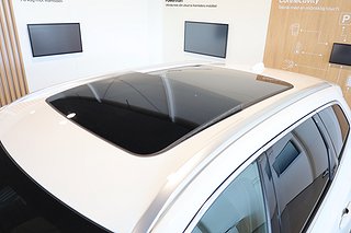 SUV Volvo XC60 8 av 28