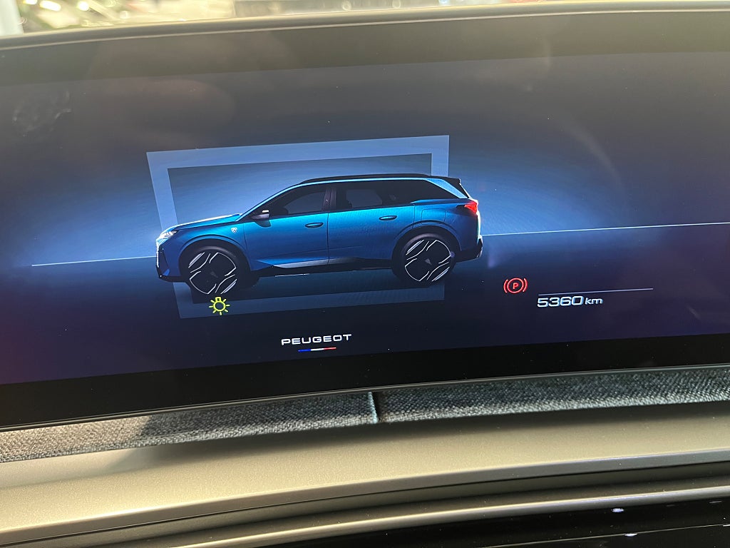 Peugeot 5008 GT Hybrid 145hk AUT 7-sits Ränta 3,99% thumbnail