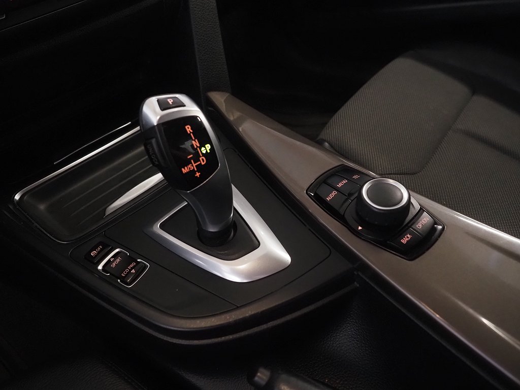 BMW 320 d 184hk Sedan Steptronic 2014