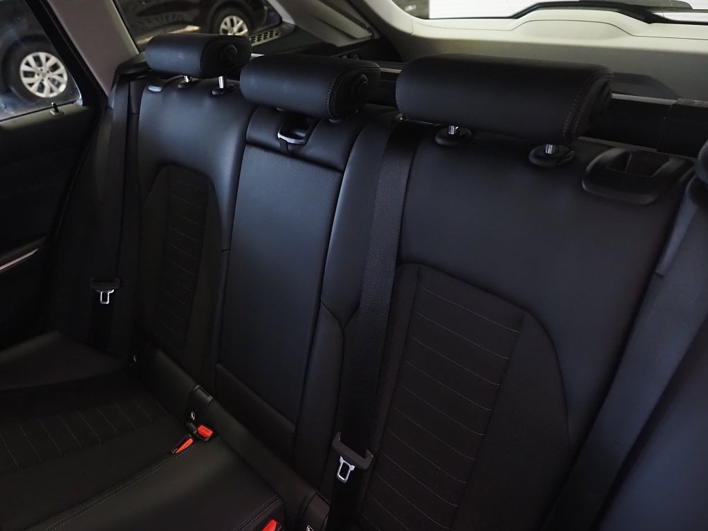 BMW 330e Plug-in Touring 292hk Sport Line | Drag | Navi |
