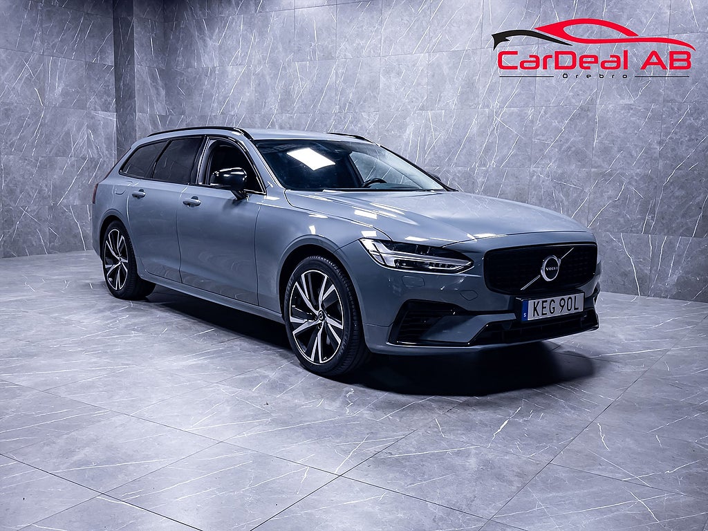 Volvo V90 T6 AWD Plus Dark Värmare Kamera Läder BLIS CarPlay Drag