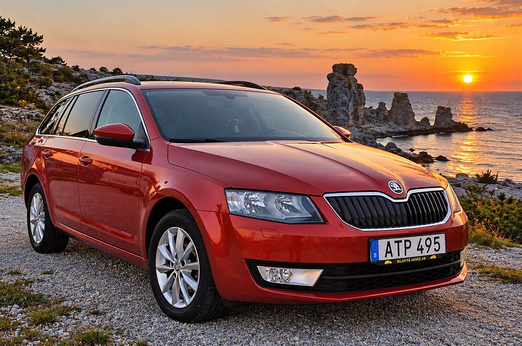 Skoda Octavia Kombi 1.6 TDI Manuell, krok 105hk Ambition