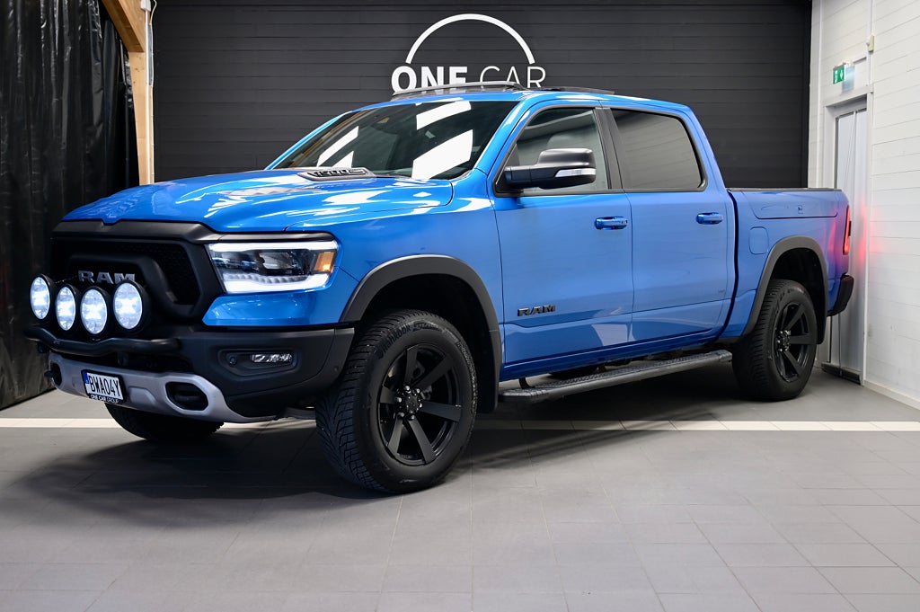 Dodge RAM 1500 5.7 V8 HEMI Flex Fuel 4x4 MOMS Rambox HuD 395hk