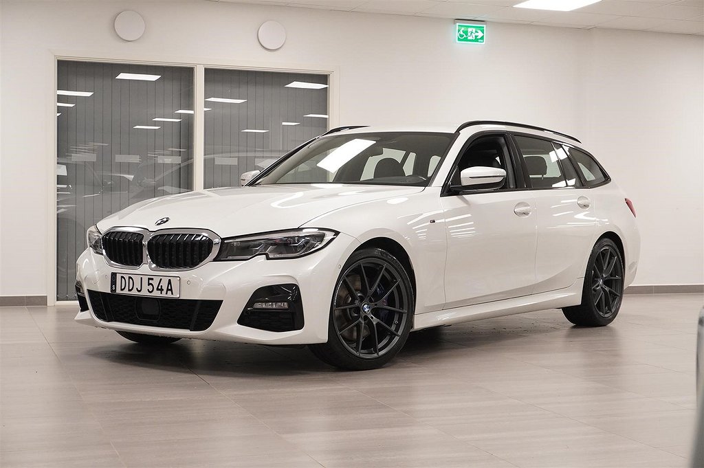 BMW 330 i xDrive Touring M-Sport Innovation DAP Laser Värmare El-Stol 2.