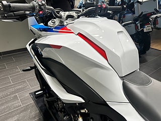 BMW S1000XR /Kamera/3 väskor/Serviceavtal/Kraschbågar