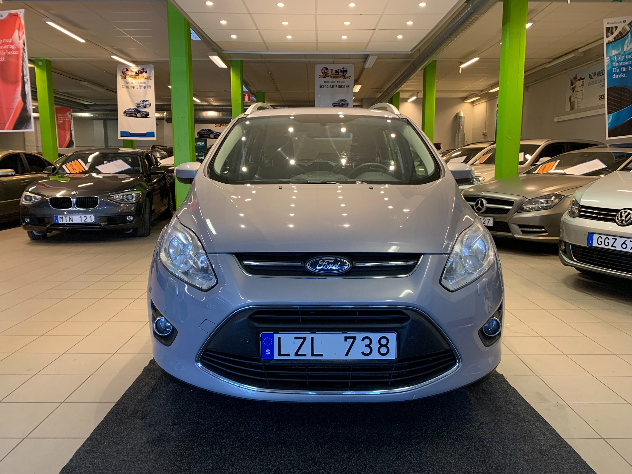Ford Grand C-MAX 2.0 TDCi 7-sits Automat 2012, bild 3/52