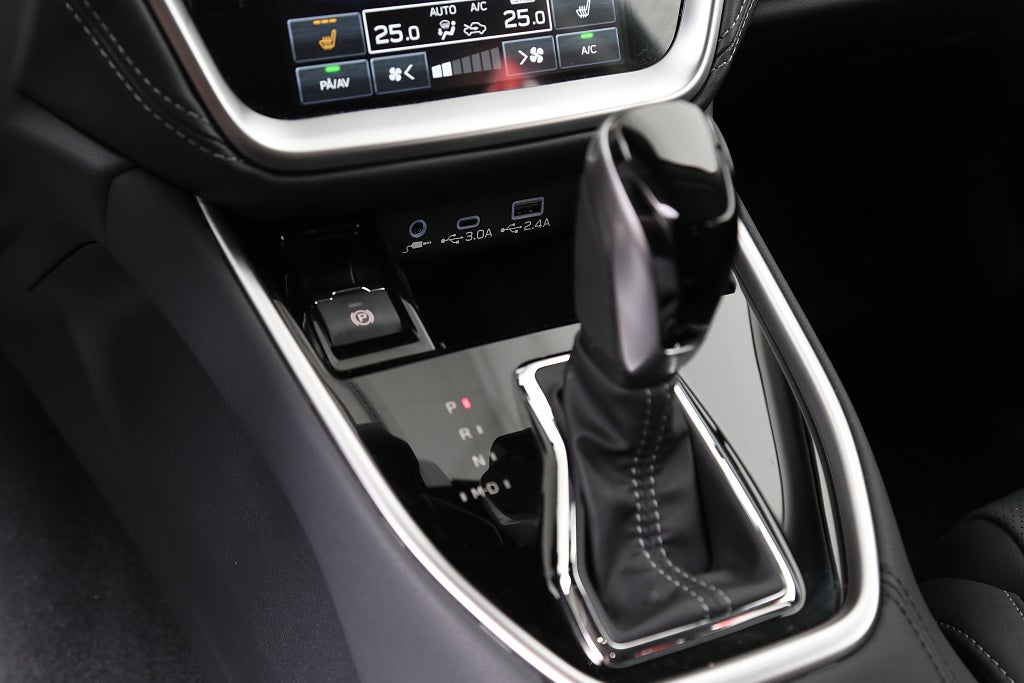 Subaru Outback 2.5 AWD XFuel Limited | LÅG SKATT | Moms 2024