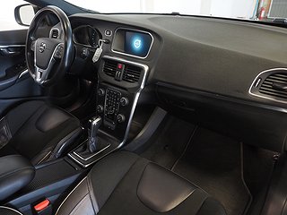Halvkombi Volvo V40 12 av 22