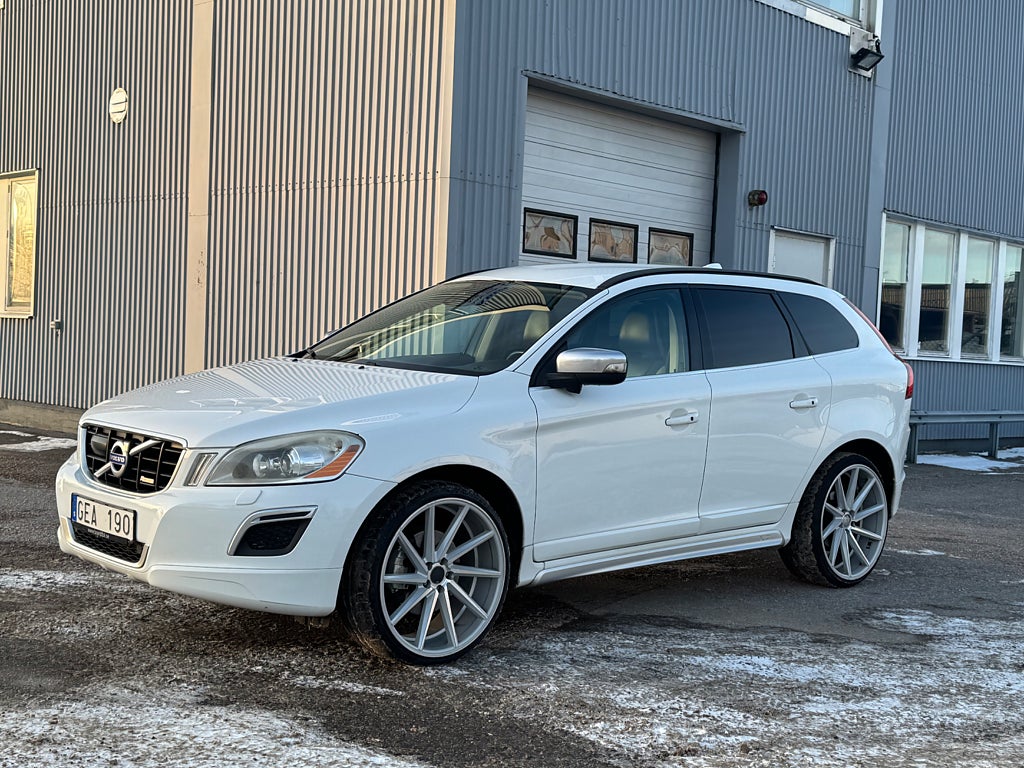 Volvo XC60 D5 AWD Geartronic R-Design  22” Hjul 