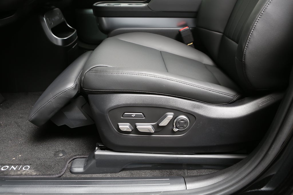 Hyundai IONIQ 9 Calligraphy Line AWD 110,3kWh - Privatleasingkampanj!
