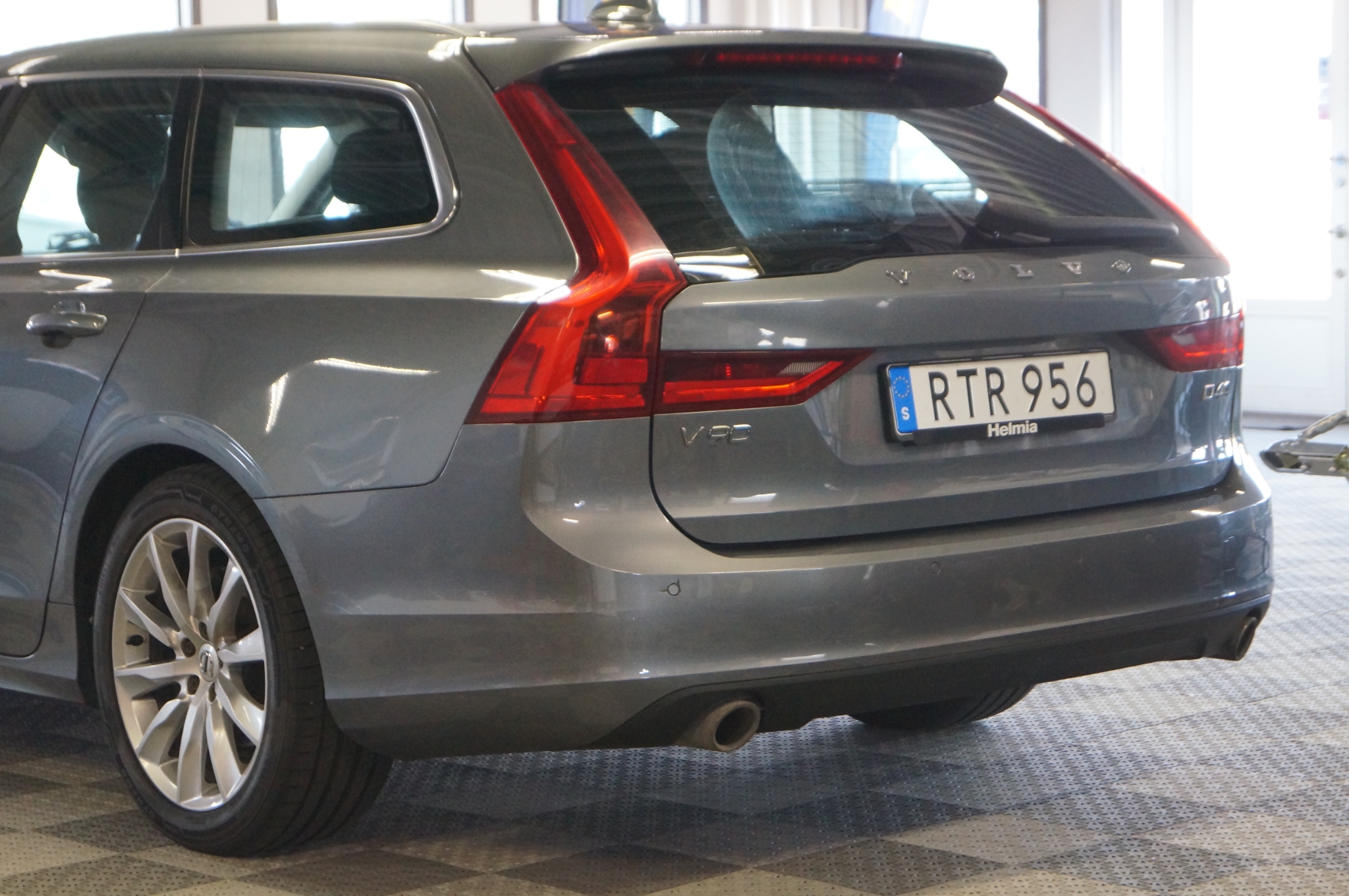 Volvo V90 2019, photo 3/40