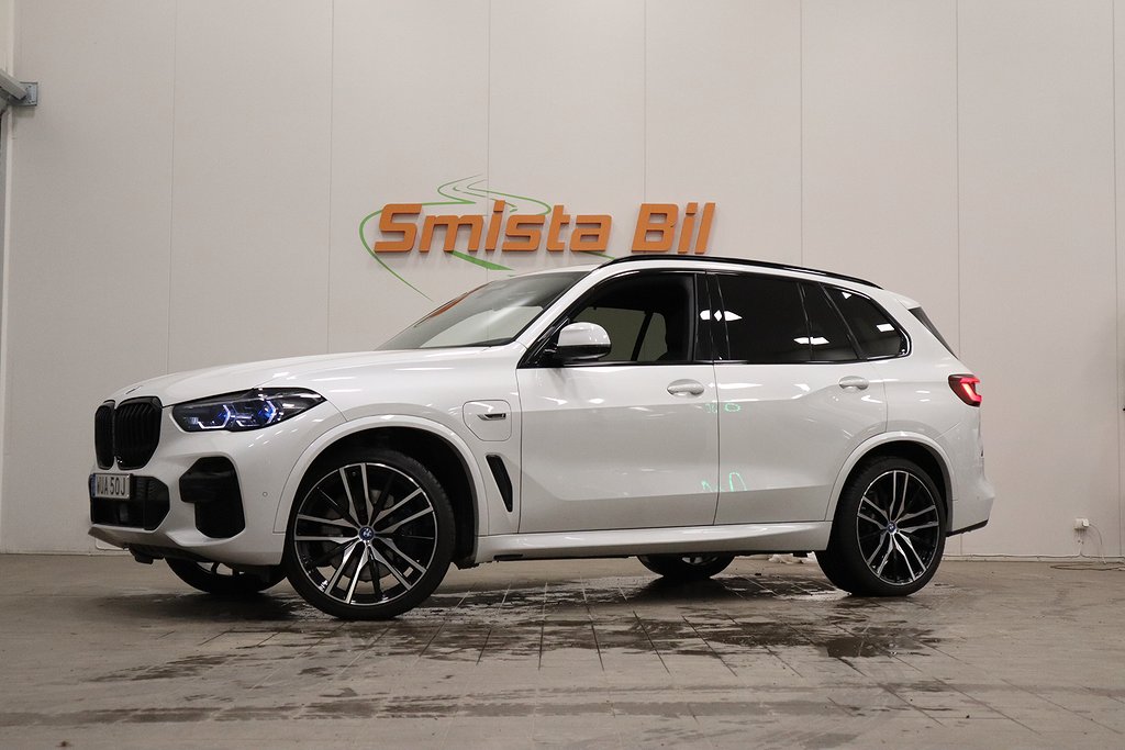 BMW X5 xDrive45e M Sport B&W SKY LASER N-VISION MAX-UTR MOMS 394hk