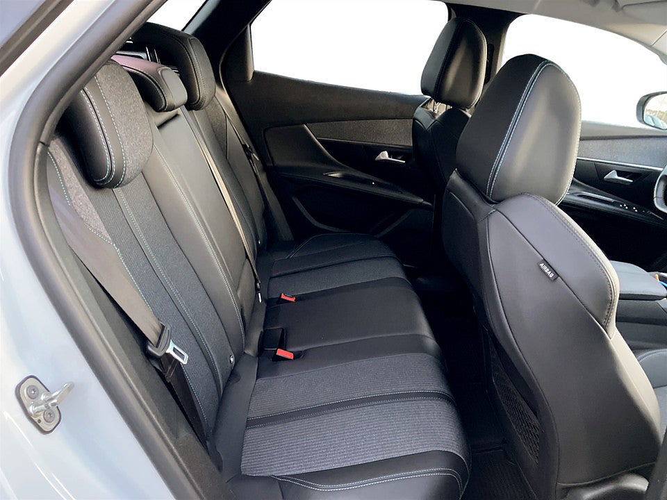 Bild på Peugeot 3008 Allure 1.2 PT 130hk Aut B-KAMERA 