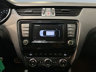 Skoda Octavia Scout 2.0 TDI 4×4 Premium Drag Dvärm Kamera Mvärm SoV – bild 15
