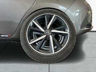 Toyota Auris 1,8 Hybrid Intense Edition S&V-hjul/M&K-värm