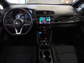 Halvkombi Nissan Leaf 14 av 23