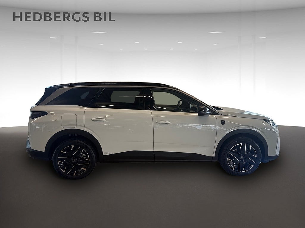 Peugeot 5008 HYBRID 136HK thumbnail