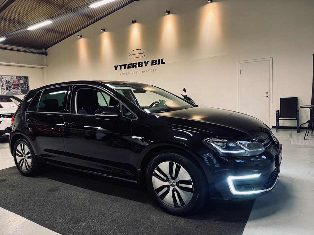 Volkswagen E-Golf 35.8 KWh Friköpt Batteri Premium Cockpit