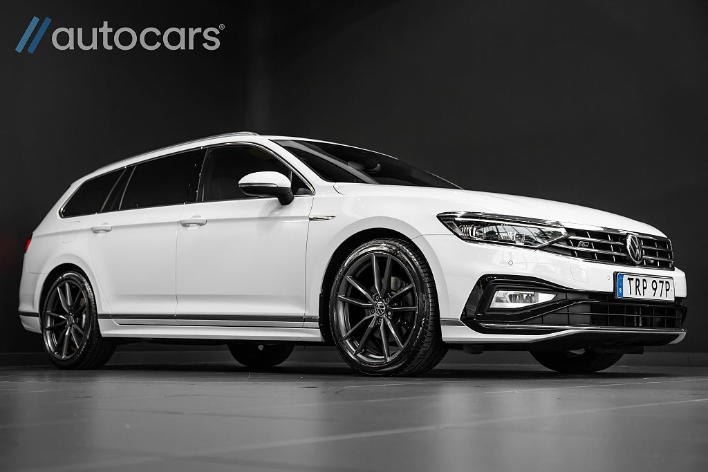 Volkswagen Passat 200hk 4Motion R-Line|Panorama|Cockpit|19"|Matrix|Drag