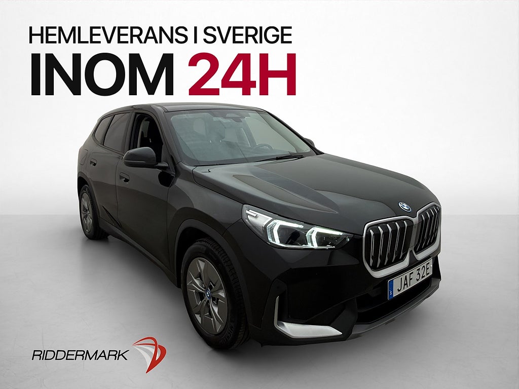 BMW iX1 xDrive30 Kamera Widescreen CarPlay MOMS