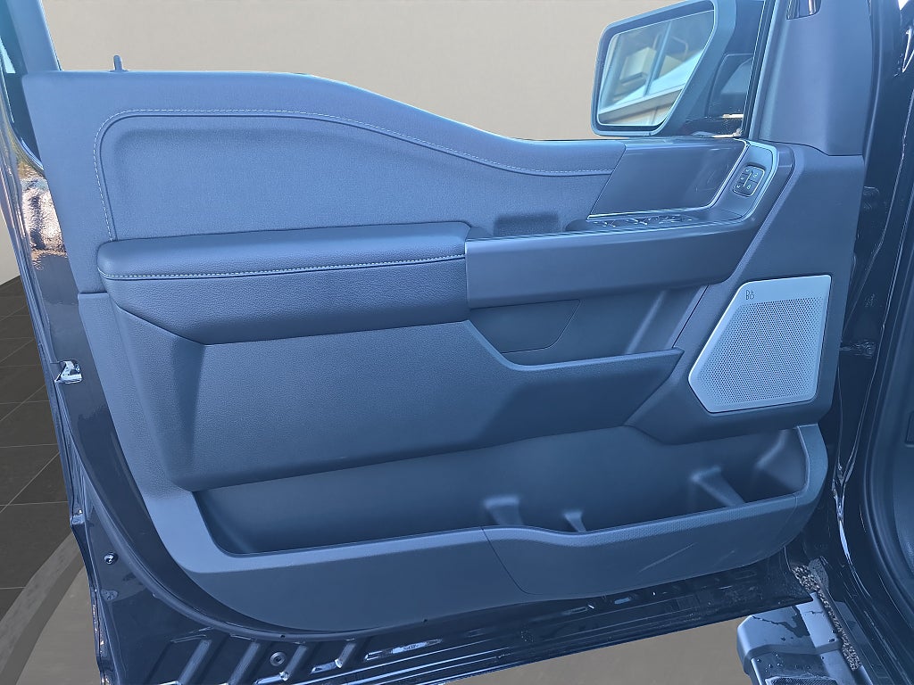 Ford F-150 NYA SuperCrew Lariat BLACK APPERANCE V8 MY2025 - bild 24