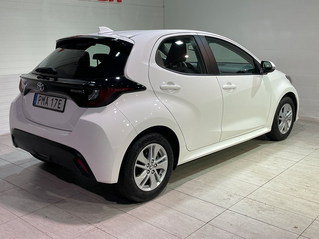 Toyota Yaris Hybrid CVT Active | B-Kam | MOMS 2023