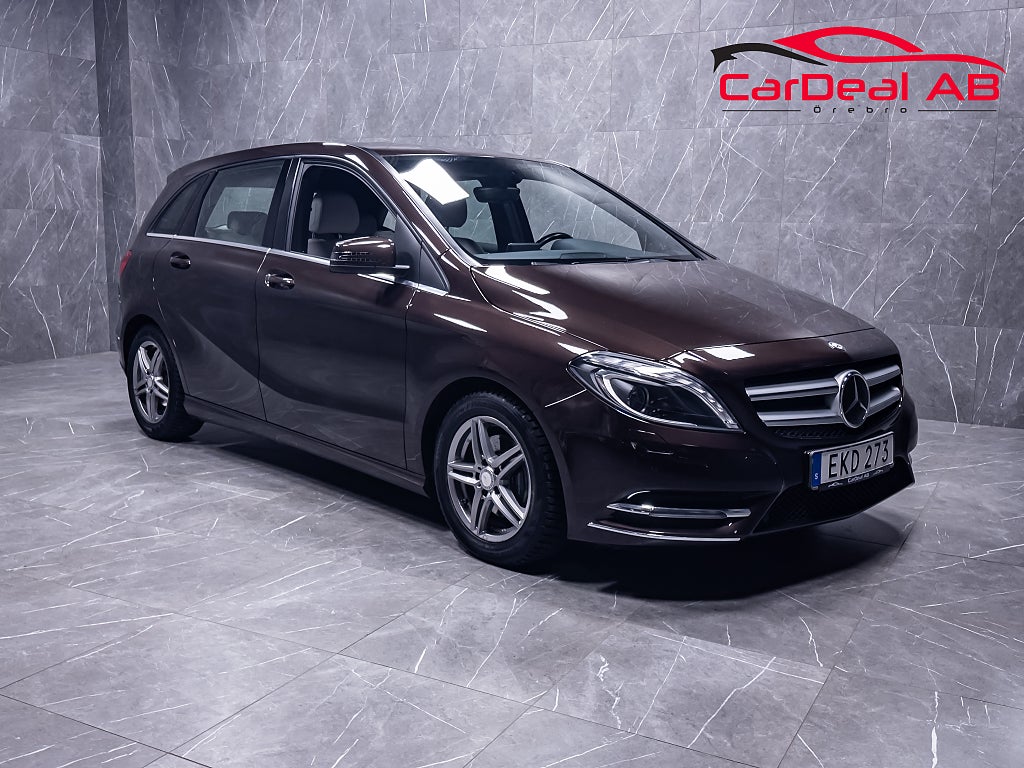Mercedes-Benz B 180 CDI 7G-DCT M-Värmare Läder B-Kamera Navi Låga mil
