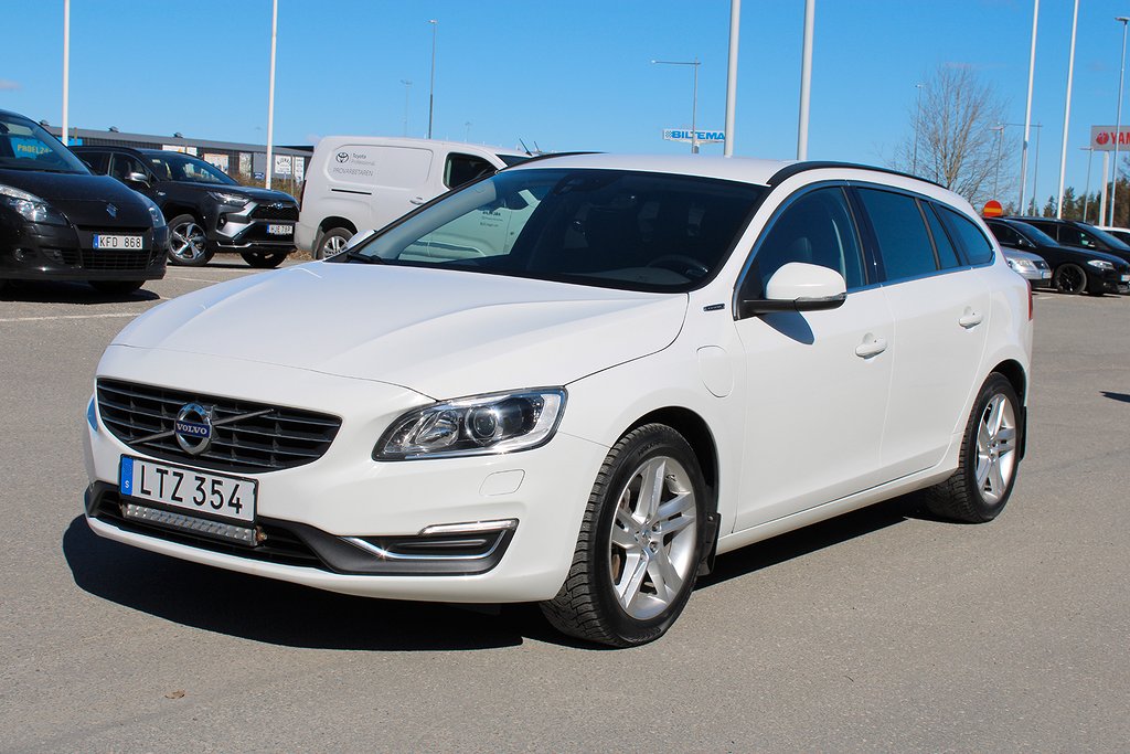 Volvo V60 D5 Plug-in Hybrid AWD Geartronic Classic, Momentum 