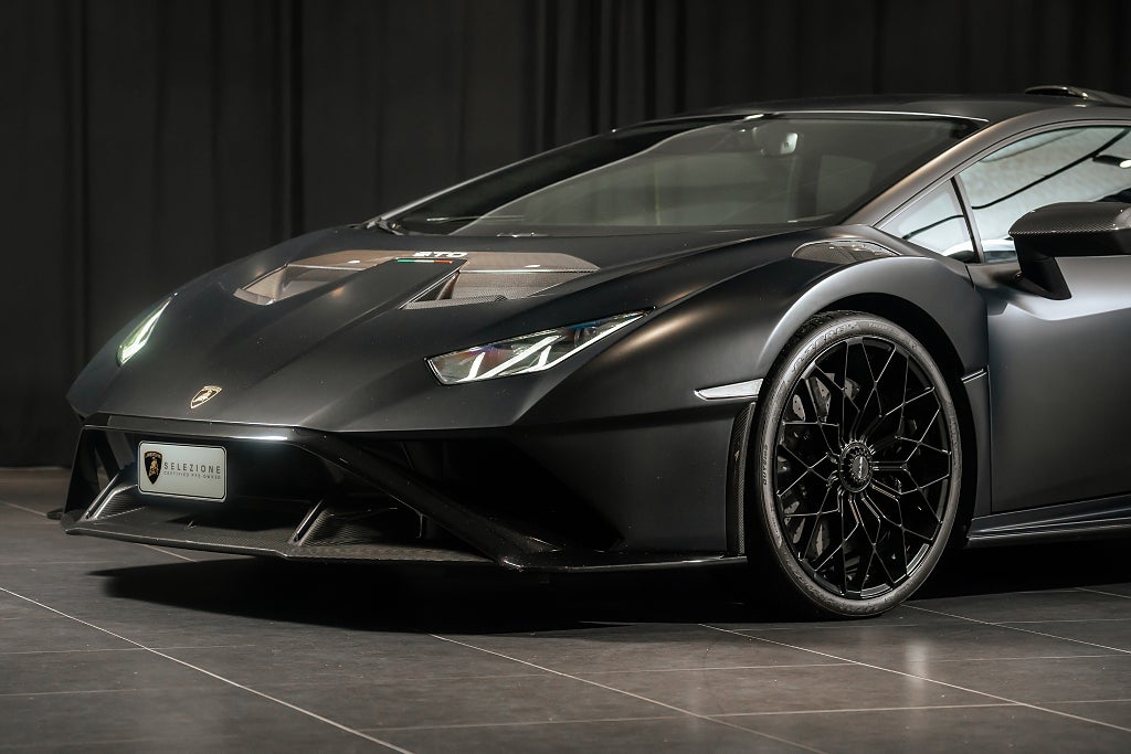 Gallery image 7 of 16