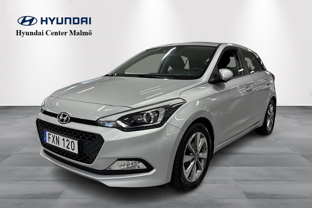Hyundai i20 1.4 101hk 6vxl manuell Premium